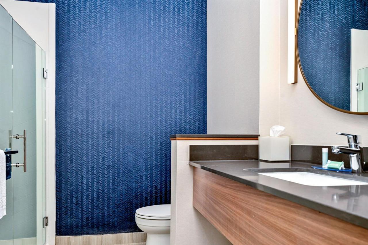 Fairfield Inn & Suites By Marriott Corinth South Denton Area Bagian luar foto