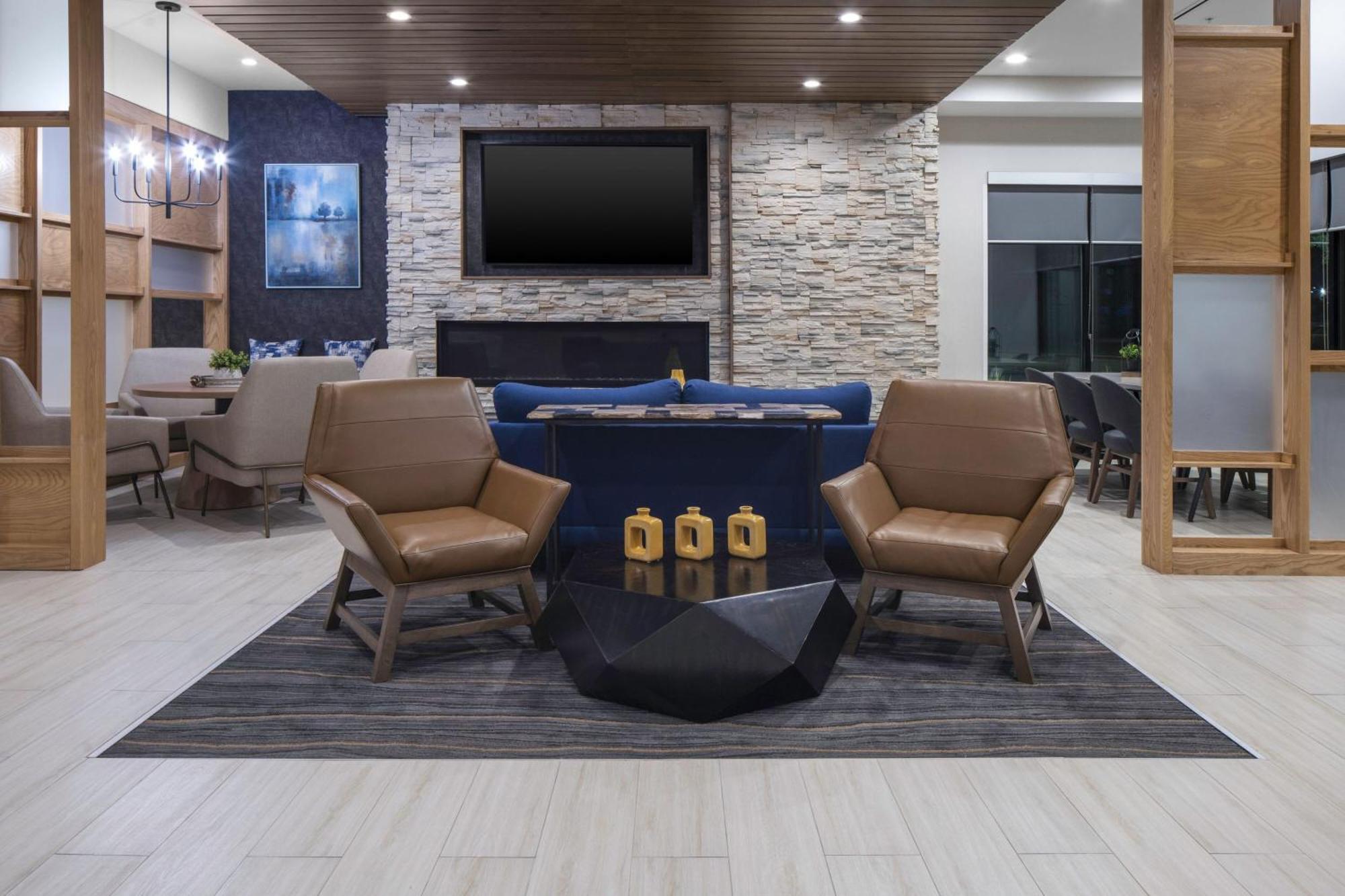 Fairfield Inn & Suites By Marriott Corinth South Denton Area Bagian luar foto